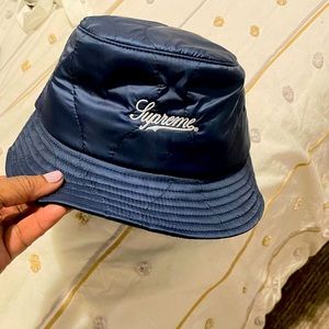 Supreme bucket hat